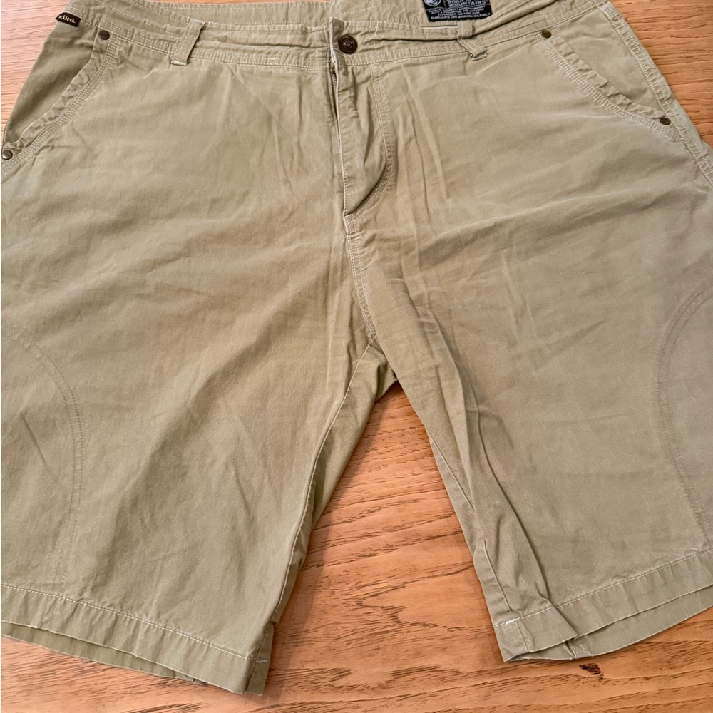 Kuhl Men's Khaki Flat Front Shorts VINTAGE